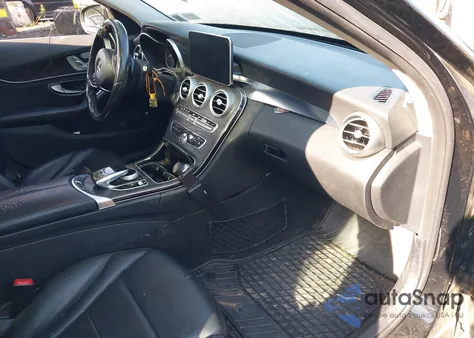 2015 Mercedes-Benz C 300 4Matic/Luxury 4Matic/Sport 4Matic from USA, damaged, VIN 55SWF4KB2FU078285